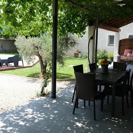 Very Pleasant House With Swimming Pool In Mouries, Near Les Baux De Provence In The Alpilles - 6 People Villa Bagian luar foto